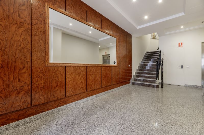 White Granite Tile Repair